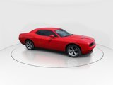 Used 2016 Dodge Challenger SXT image 2