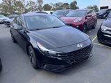 Used 2023 Hyundai Elantra Limited image 2