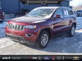 Used 2020 Jeep Grand Cherokee Laredo image 2