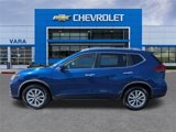 Used 2020 Nissan Rogue SV image 2