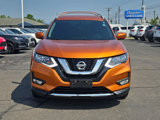 Used 2017 Nissan Rogue SV image 2