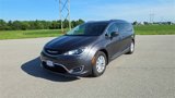 Used 2019 Chrysler Pacifica Touring-L image 3