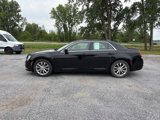Used 2015 Chrysler 300 Limited image 2