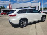 Used 2018 Toyota Highlander XLE image 4