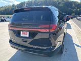 New 2025 Chrysler Pacifica Limited image 6