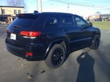 Used 2019 Jeep Grand Cherokee Altitude image 3