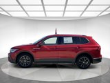 Used 2022 Volkswagen Tiguan SE image 2