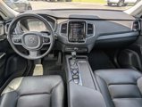 Used 2020 Volvo XC90 T5 Momentum image 2