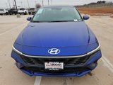 New 2025 Hyundai Elantra SEL image 2