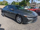 Used 2024 Hyundai Elantra SE image 2