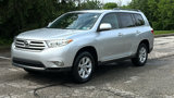 Used 2013 Toyota Highlander SE image 2
