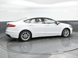 Used 2020 Ford Fusion SE image 2