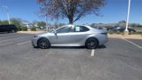 Used 2022 Toyota Camry SE image 5