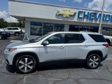 Used 2018 Chevrolet Traverse LT image 2