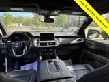 Used 2021 GMC Yukon SLT w/ SLT Luxury Plus Package image 4