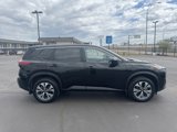 Used 2023 Nissan Rogue SV image 2