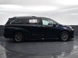 Used 2023 Toyota Sienna XLE image 4