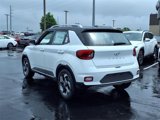 New 2025 Hyundai Venue Limited image 4
