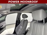 Used 2018 Honda Accord Touring image 2
