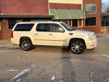 Used 2011 Cadillac Escalade ESV Luxury image 4