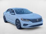 Used 2022 Volkswagen Passat 2.0T SE image 3