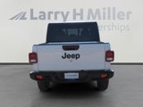 Used 2023 Jeep Gladiator Sport image 4