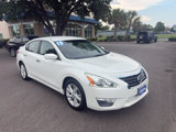 Used 2013 Nissan Altima 2.5 SV image 2