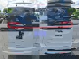 New 2025 Chrysler Pacifica Select image 5