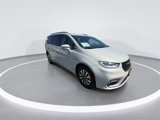 Certified 2021 Chrysler Pacifica Touring-L image 2