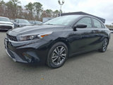 Certified 2022 Kia Forte LXS image 3