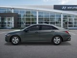 New 2025 Hyundai Elantra SE image 3