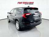 Used 2024 GMC Terrain SLE image 5