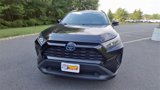 Used 2021 Toyota RAV4 LE image 3