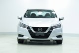 Used 2022 Nissan Versa SV image 2