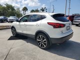 Used 2017 Nissan Rogue Sport SL image 3
