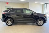 Used 2024 Ford Edge SEL image 3