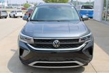 Certified 2022 Volkswagen Taos SE w/ IQ.Drive SE Package image 2