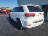 Used 2019 Jeep Grand Cherokee Altitude image 3