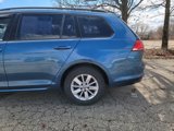 Used 2017 Volkswagen Golf S image 5