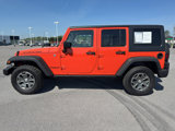 Used 2015 Jeep Wrangler Unlimited Rubicon w/ Connectivity Group image 4