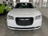 Used 2019 Chrysler 300 Limited image 2