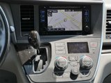 Used 2015 Toyota Sienna XLE image 3