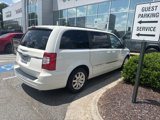Used 2013 Chrysler Town & Country Touring image 3