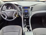 Used 2011 Hyundai Sonata GLS image 5