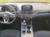 Used 2024 Nissan Altima 2.5 SV image 2