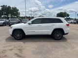 Used 2018 Jeep Grand Cherokee Limited image 3