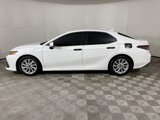 Used 2021 Toyota Camry LE image 5