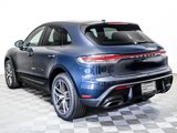Certified 2022 Porsche Macan image 3
