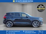Used 2023 Volvo XC40 B5 Core image 3
