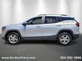 Used 2022 GMC Terrain SLE w/ Driver Convenience Package image 2